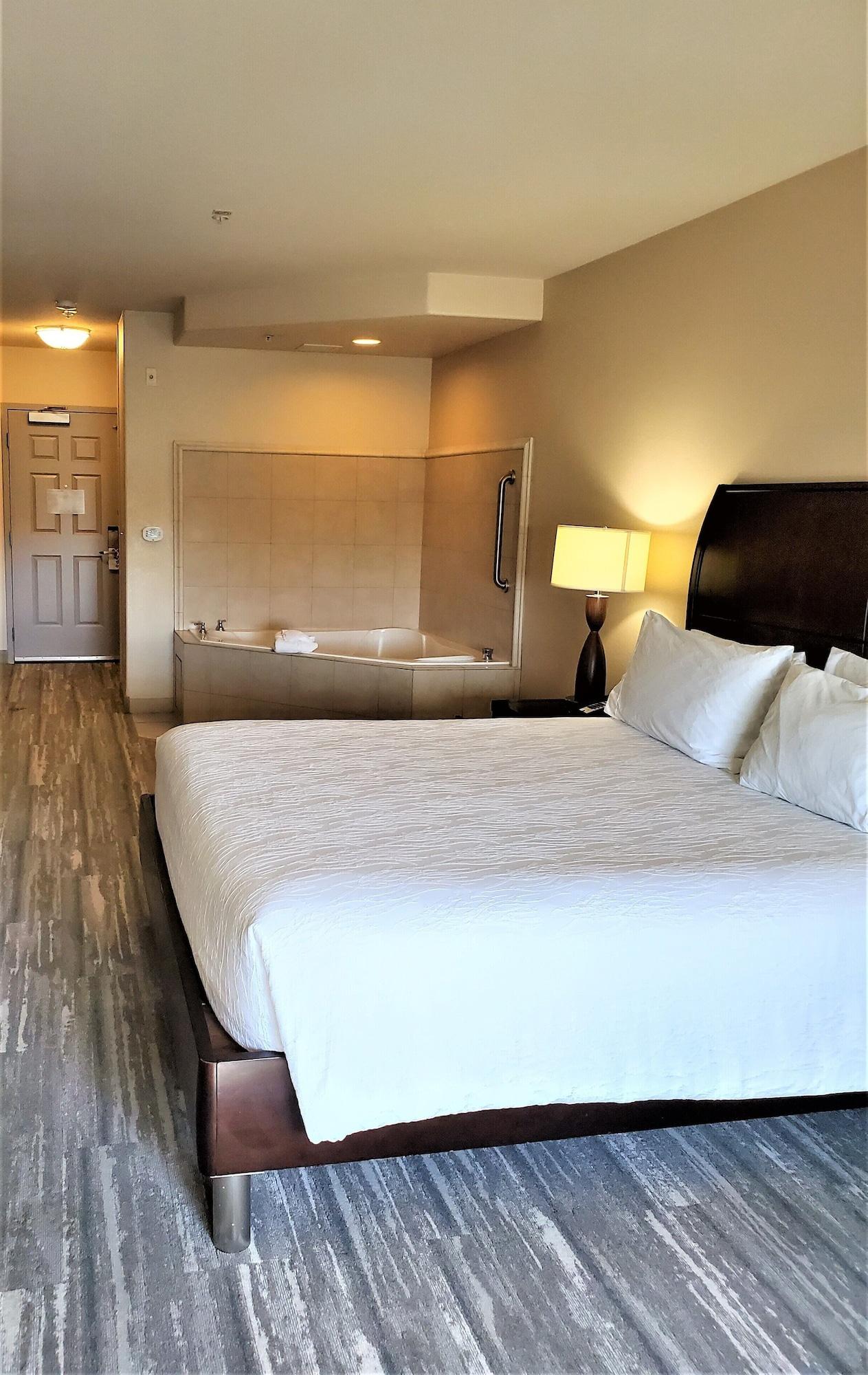 Hilton Garden Inn Сан Бернардино Екстериор снимка